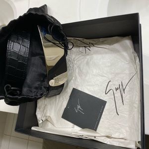100% authentic Giuseppe Zanotie